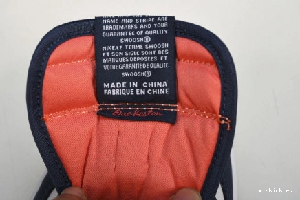 1 Midnight Jordan Navy Low SB 1009